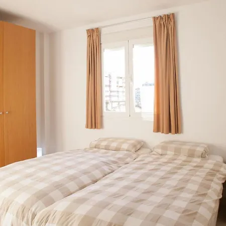 Luxury In Boliches, شقة فوينخيرولا